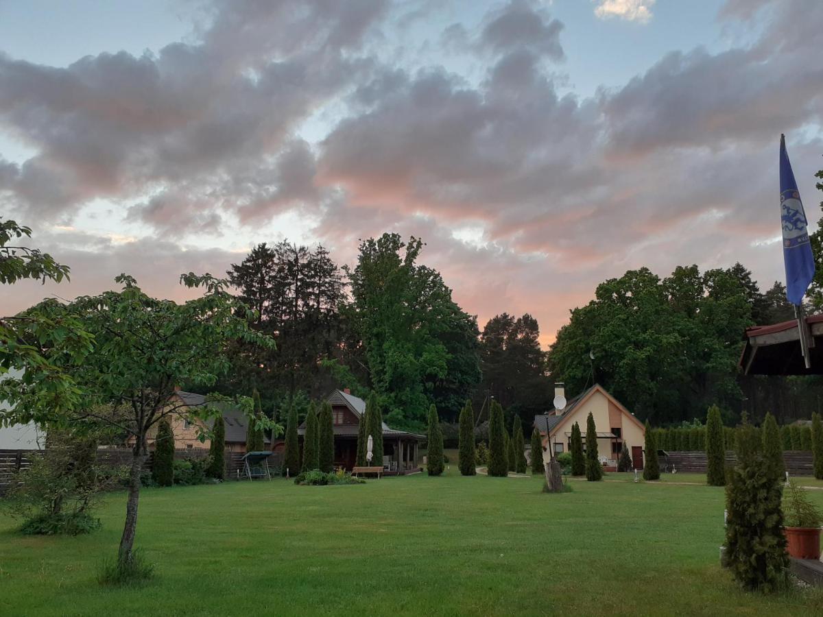 Forest Edge Lodge Riga Exterior foto